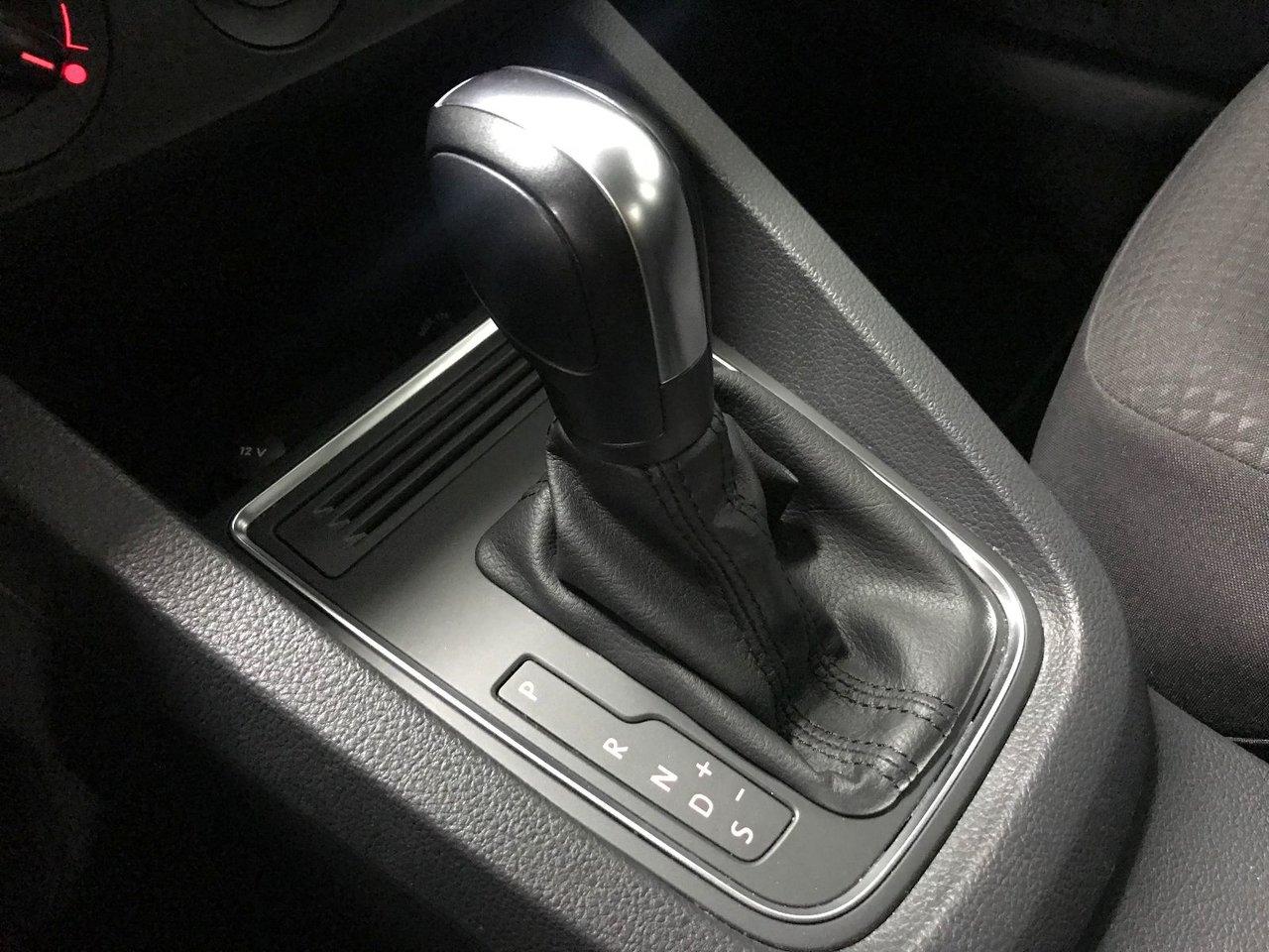 657393