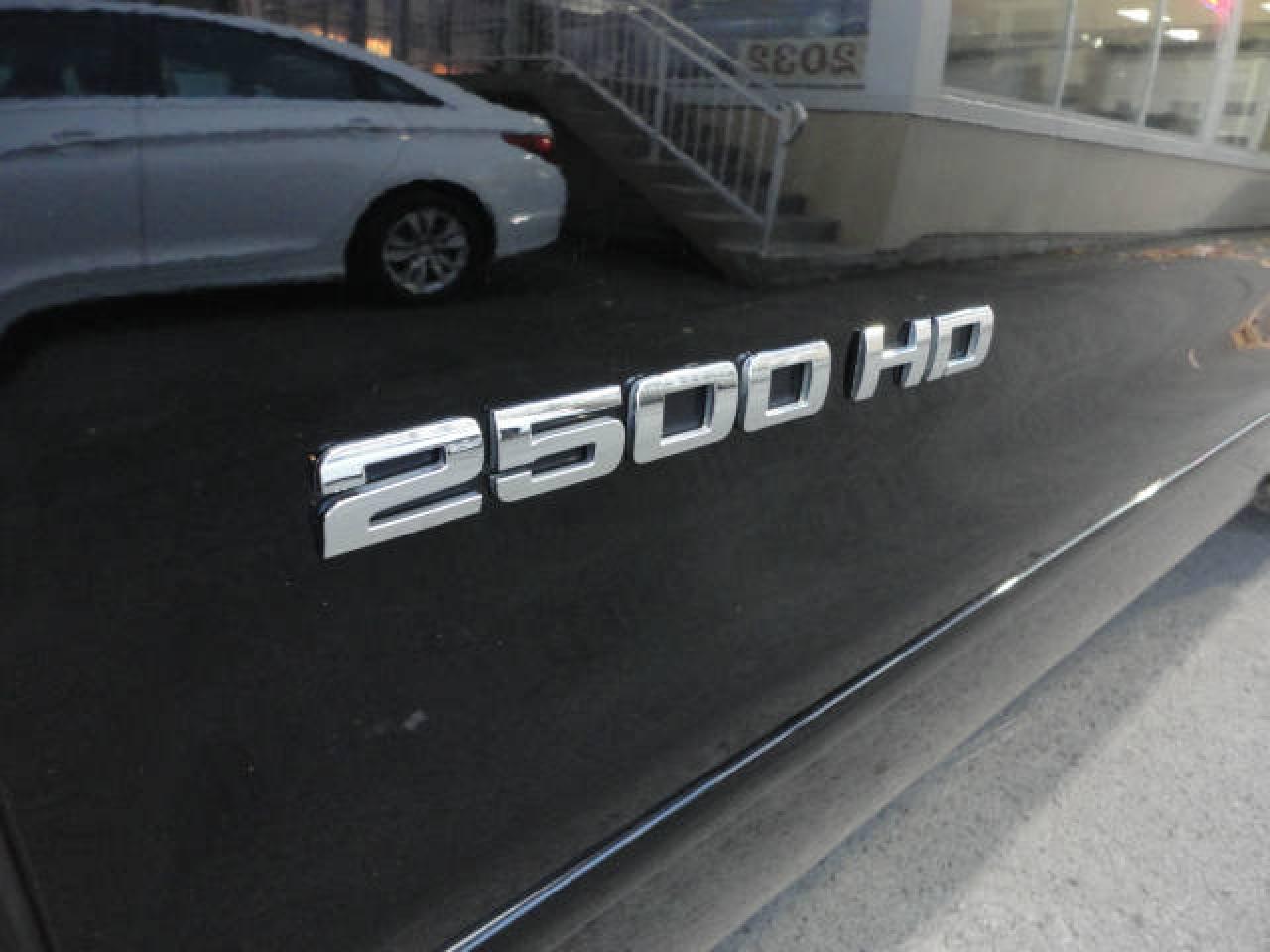 657404