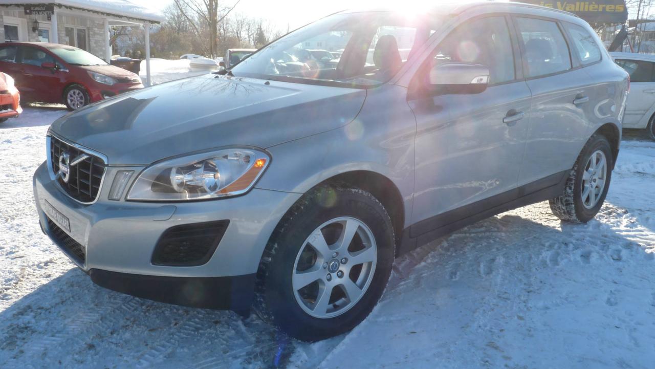 Used 2011 Volvo XC60 Traction intégrale, 5 portes, 3,2 L nive for sale in Charny, QC