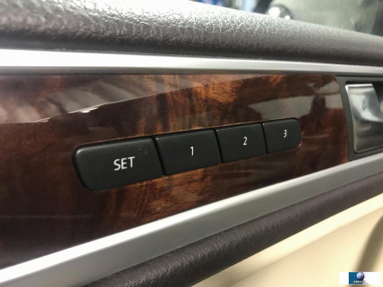 657437