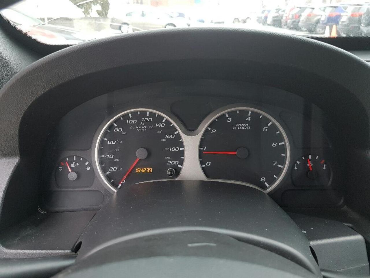 657447
