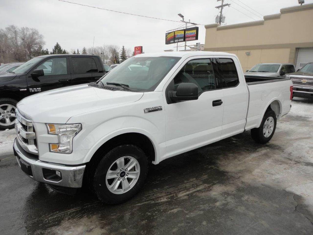 <a href=https://www.auto-primo.ca/occasion/Ford-F150-2015.html>https://www.auto-primo.ca/occasion/Ford-F150-2015.html</a>

Ford F-150 XLT SuperCab 2015 usagee a vendre a laval chez Auto Primo. 

· Encore sous la Garantie du Manufacturier jusquau 26 Octobre 2020
· 71694kms
· Super Crew
· Cruise Control
· Bluetooth
· Automatique
· 3.5L V6
· Phares Antibrouillard
· Parchoc Avant et Arriere Chromee
· Phares a Halogene
· Tachymetre
· Air Climatisee
· Bluetooth
· Regulateur de Vitesse
· Vitres Electriques
· Mirroirs Electriques

Auto Primo, situee au 2032 boul. Cure-Labelle a Laval, 10 minutes de montreal, nous sommes les specialistes des Vehicules Usagees. Simposant comme etant le meilleur conseiller pour comprendre et advenir aux besoins de sa clientele, nos personnelles qualifiees sont a votre disposition afin dassurer une satisfaction aupres de vous, a son plus haut niveau! Son inventaire varier vous offre un choix exceptionnel de vehicules, de toutes les marques, tous les budgets et tous les gouts! Financement facile sur place 1ere et 2eme chance au credit! Contacter nous pour plus dinformations, La Priorite Chez Auto Primo, cest Vous!
