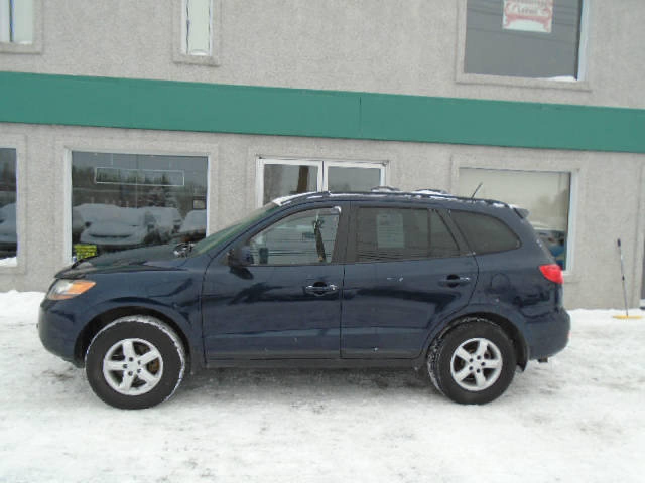 Used 2009 Hyundai Santa Fe GL for sale in St-Jérôme, QC