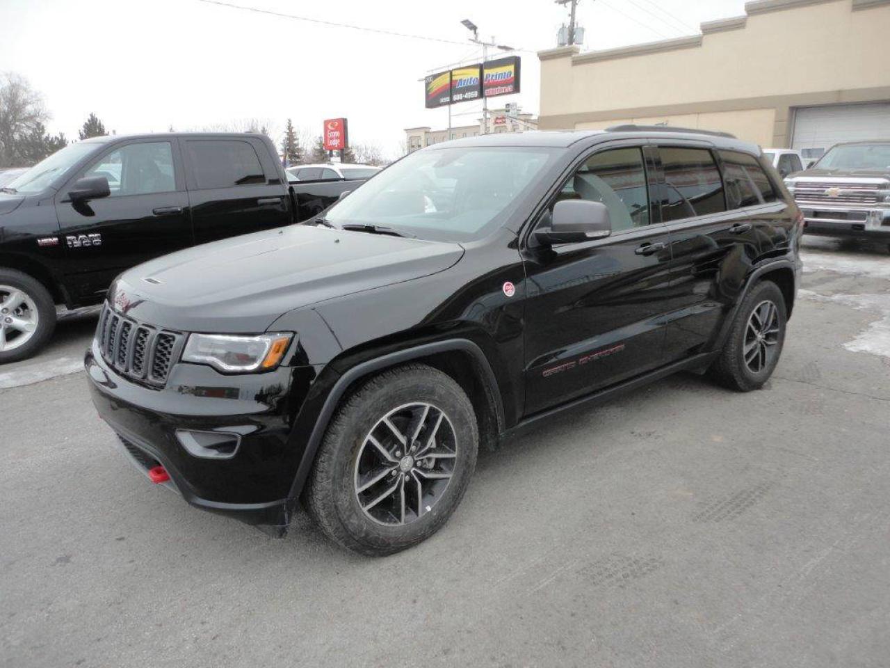 Used 2017 Jeep Grand Cherokee Trailhawk-4X4-Cuir-ToitPano-DemDist a ve for sale in Laval, QC