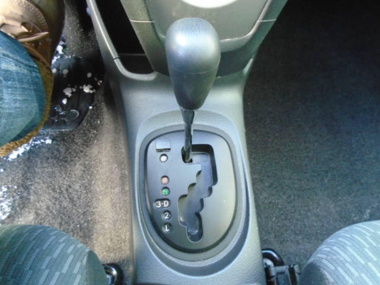 657493