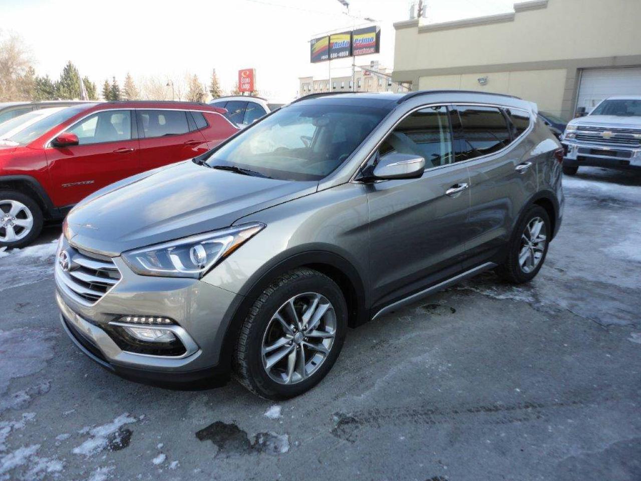 Used 2017 Hyundai Santa Fe Sport Limited-AWD-Cuir-ToitPano-Navi a vendre for sale in Laval, QC