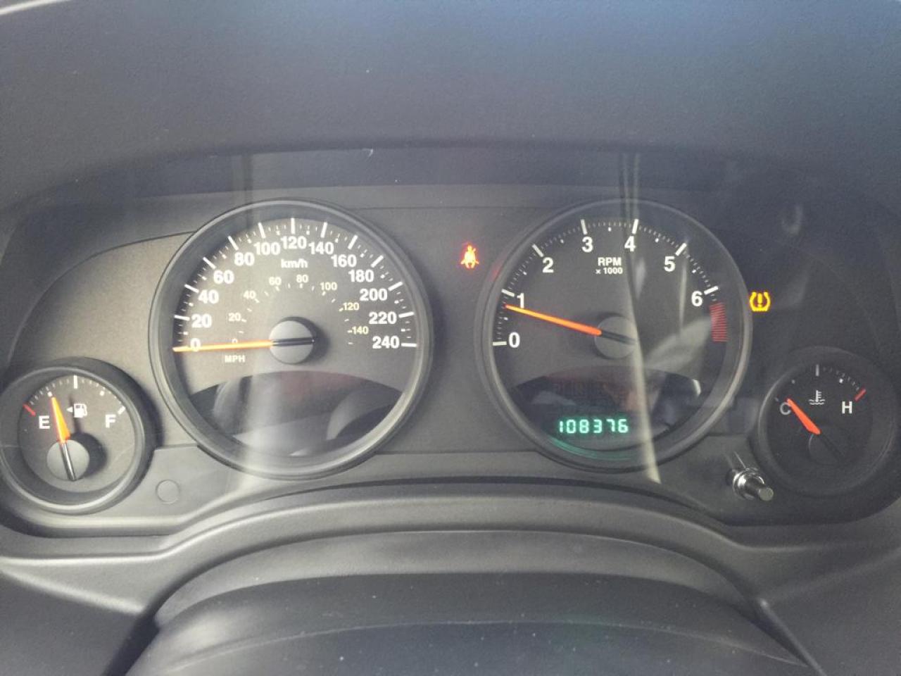 657505