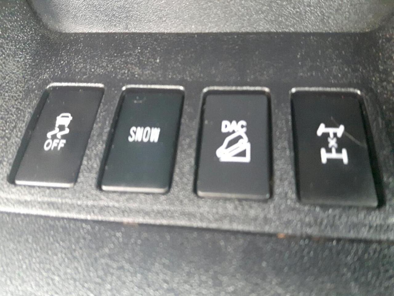 657527