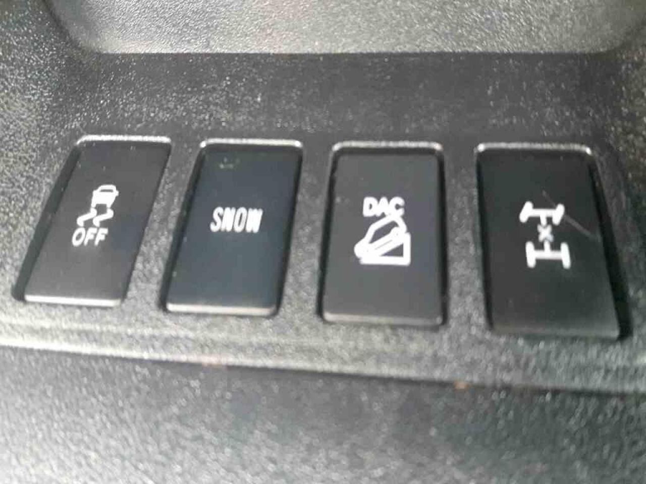 657527