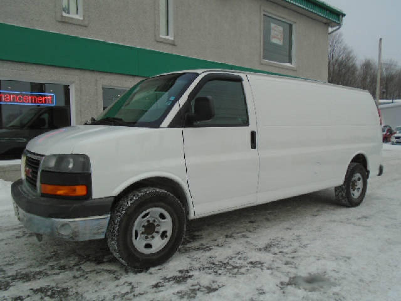 Used 2010 GMC SAVANA CARGO Traction arrière 3500 155 po for sale in St-Jérôme, QC