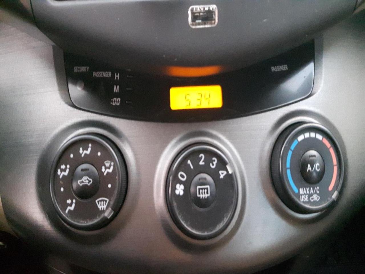 657552