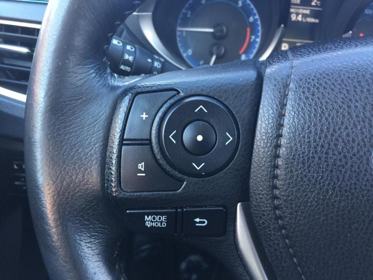 657561