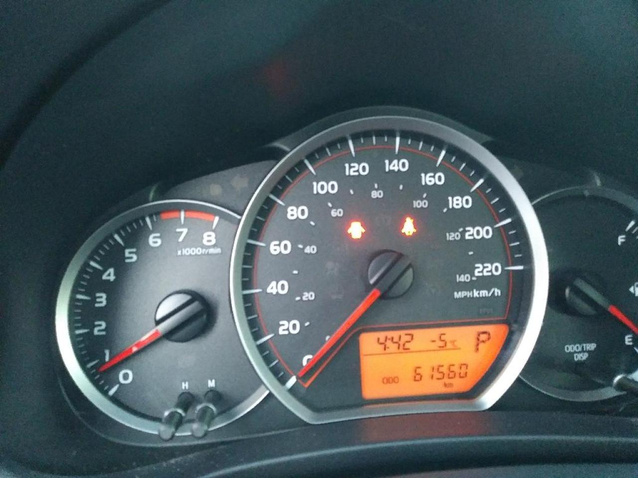 657567