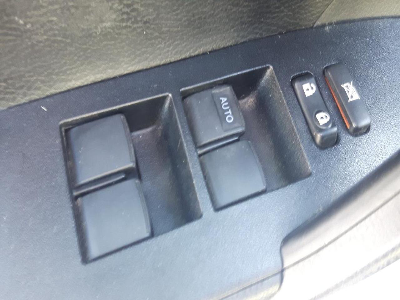 657594