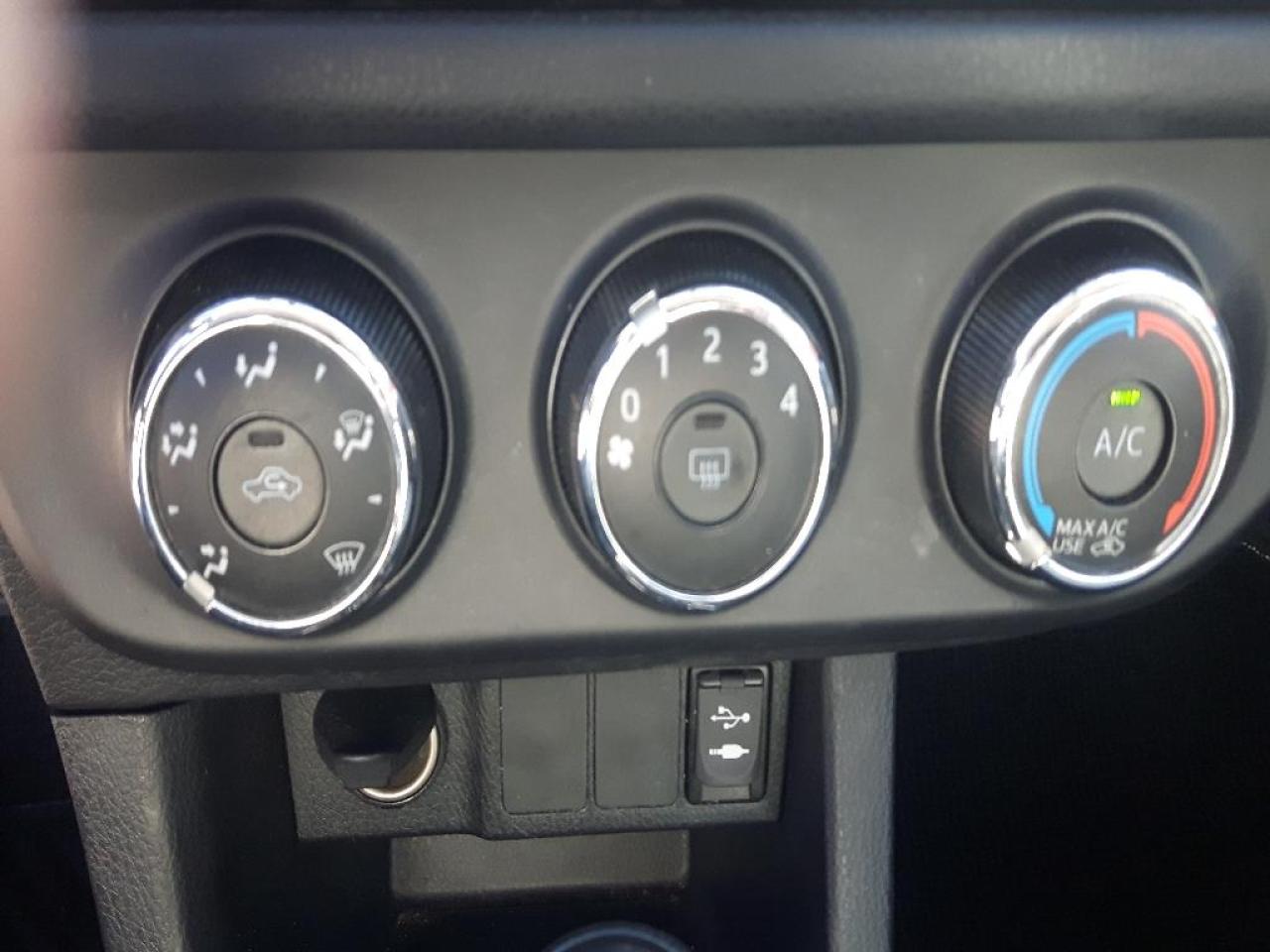 657594