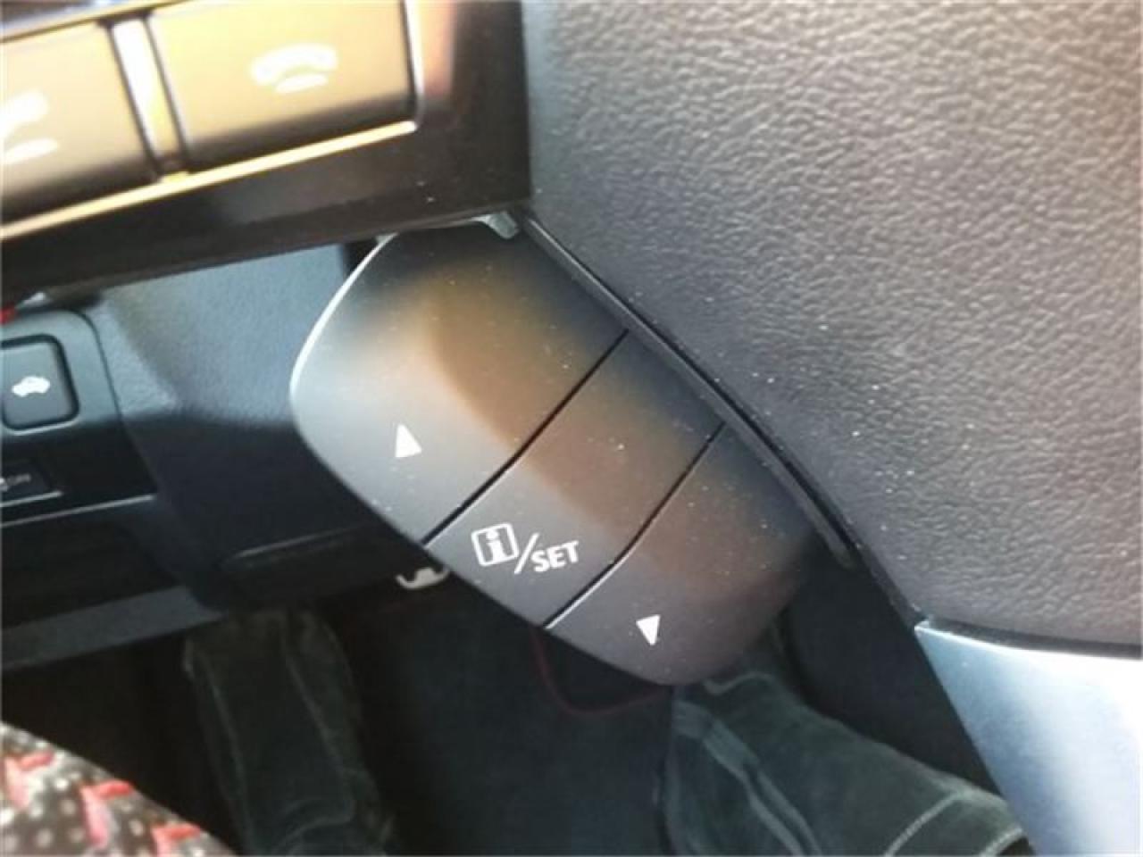 657597