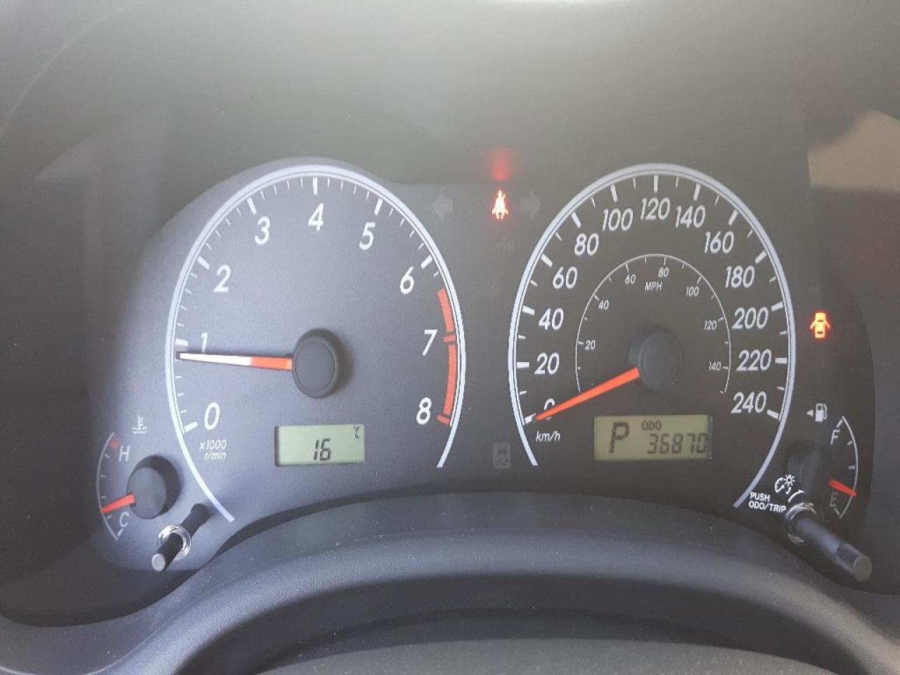 657607