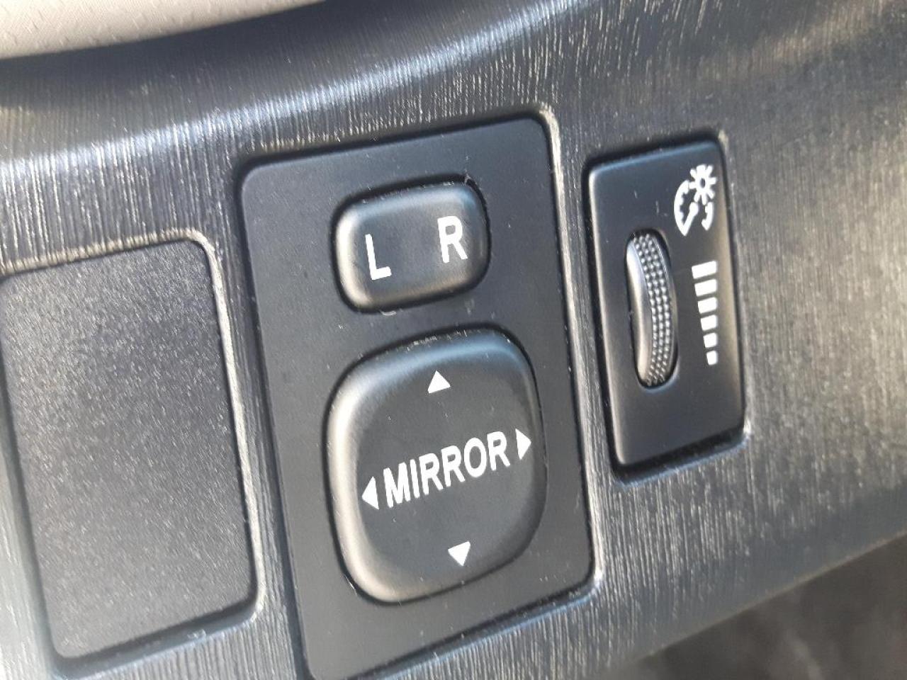 657611
