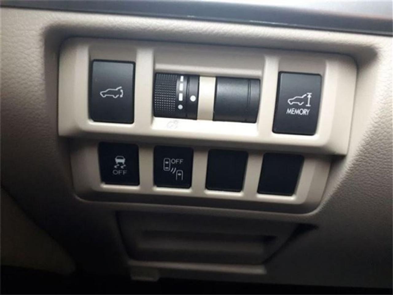 657619.11797407