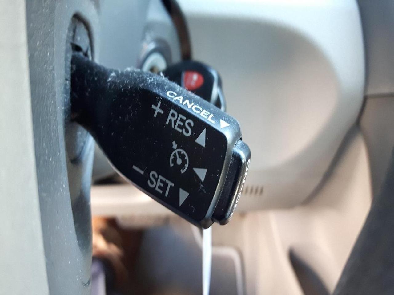 657627