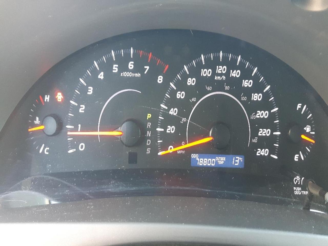 657627