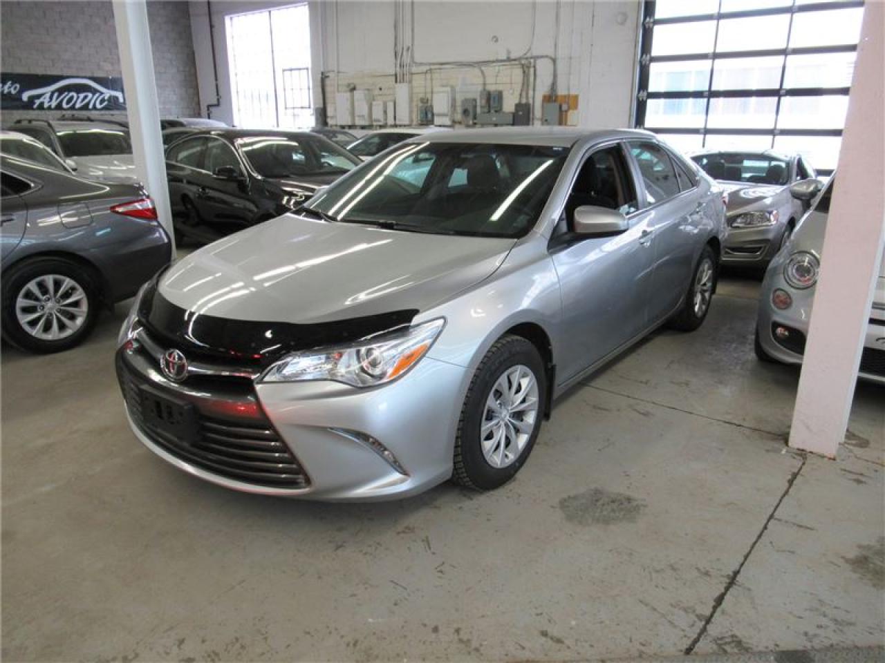 Used 2016 Toyota Camry LE CAMERA for sale in Montréal, QC