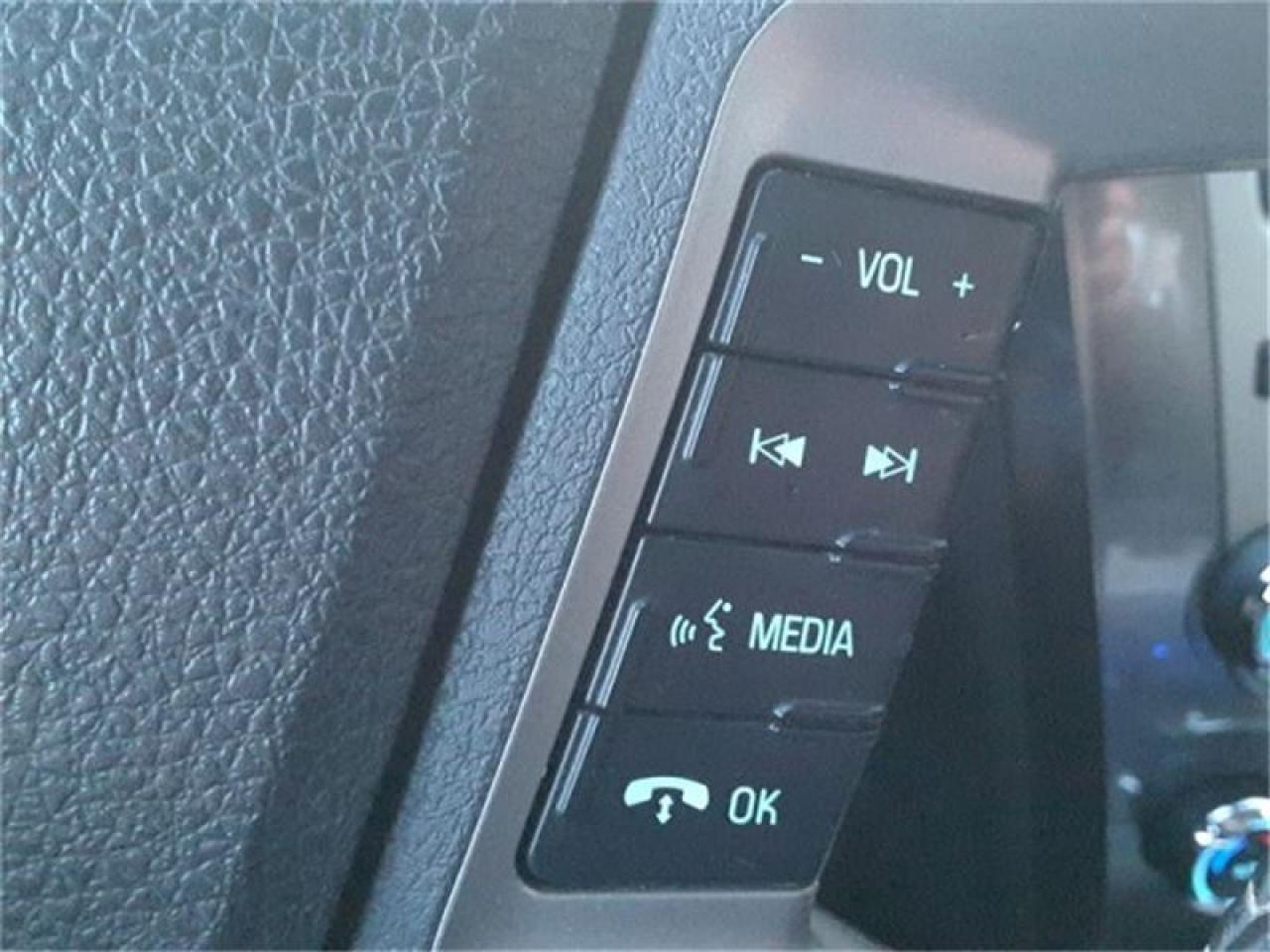 657643