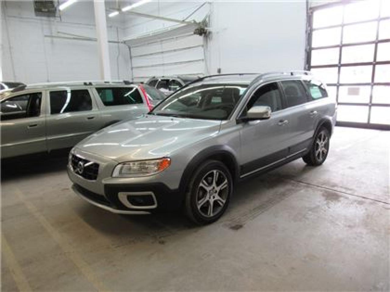 Used 2012 Volvo XC70 T6 Awd Cuir Toit for sale in Montréal, QC