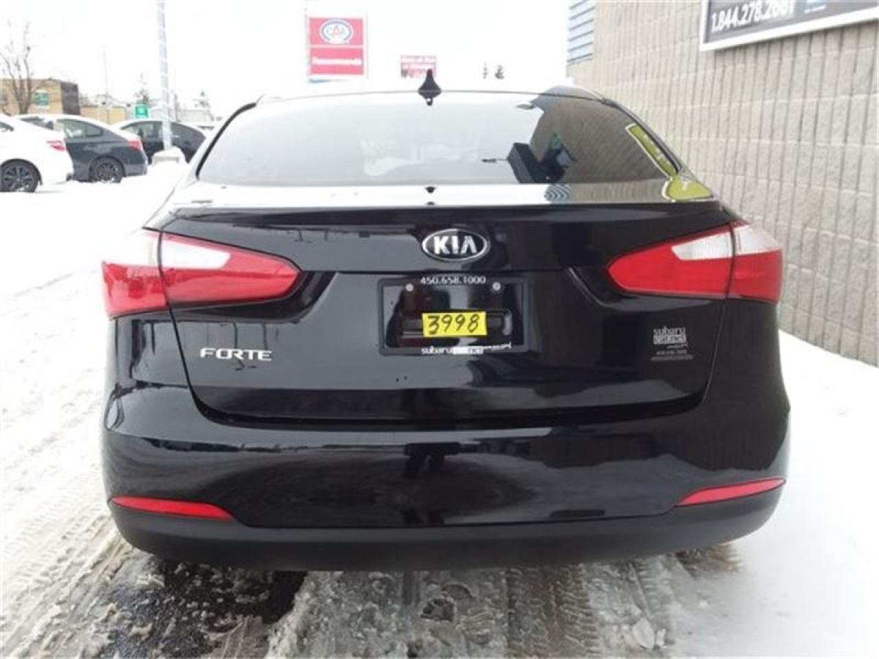 657683