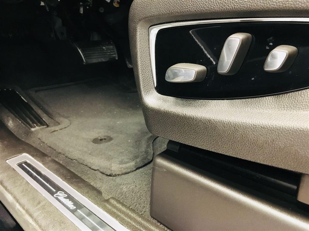 657704
