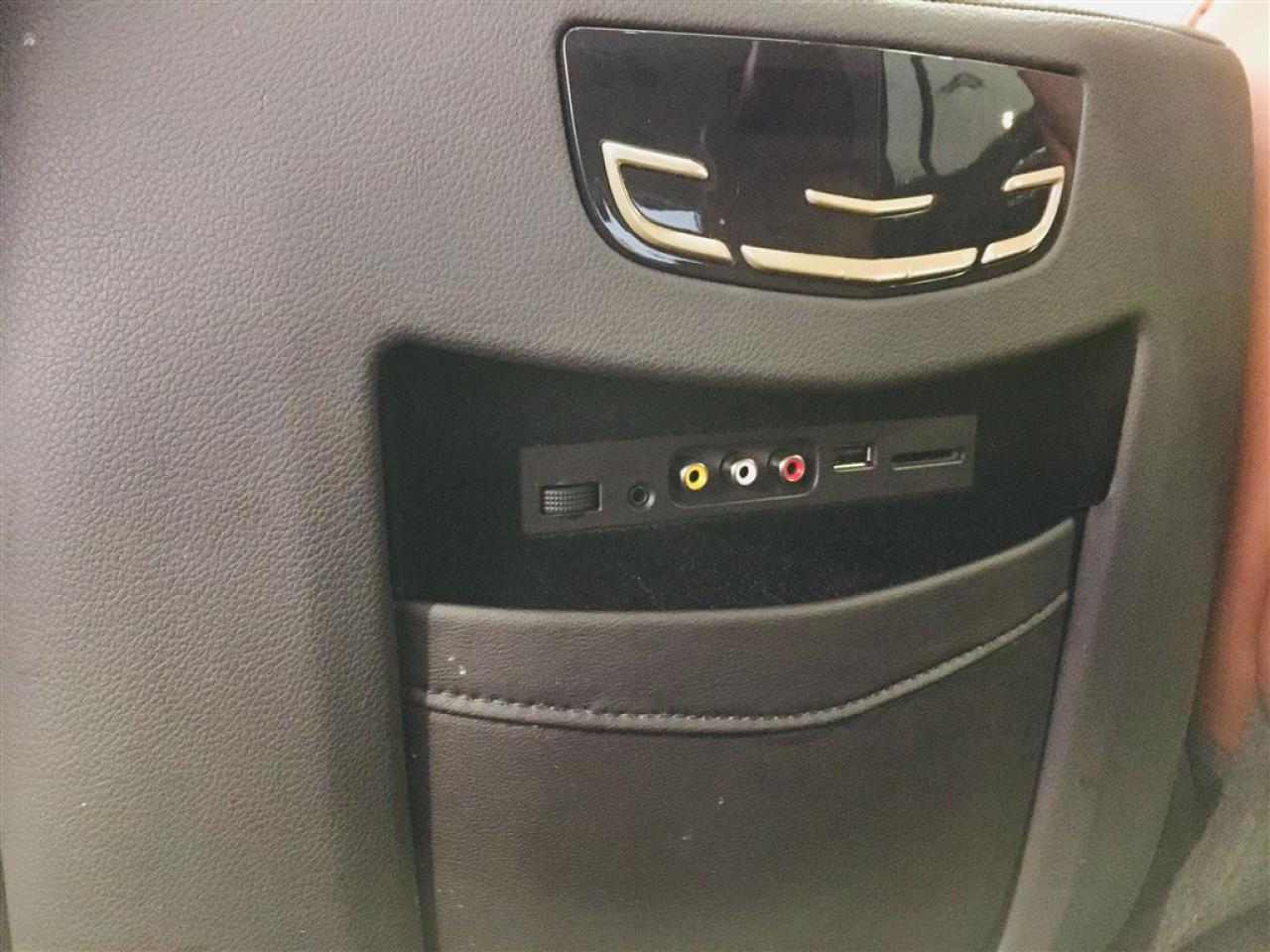 657704