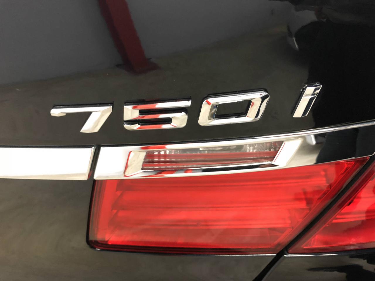 657709