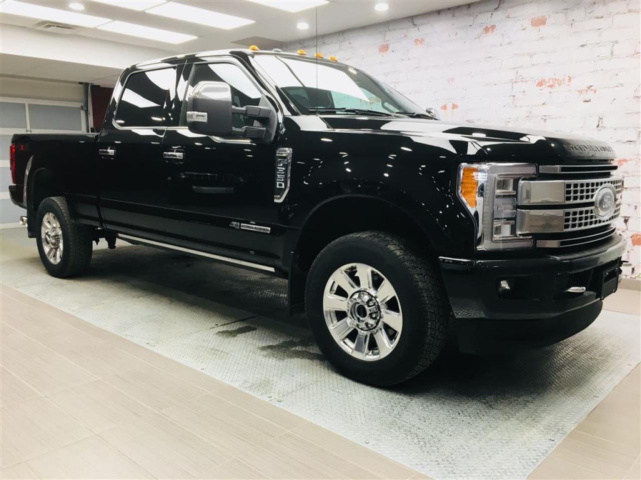 Used 2017 Ford F-350 Platinum - Toit Pano for sale in Sorel-Tracy, QC