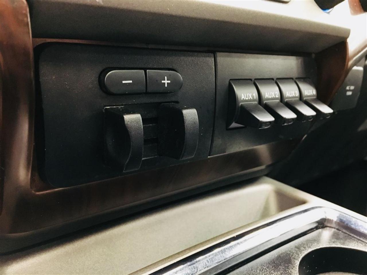 657719