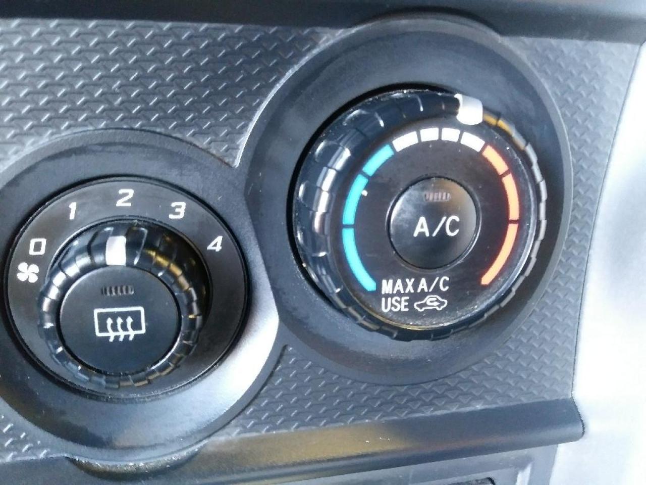 657721