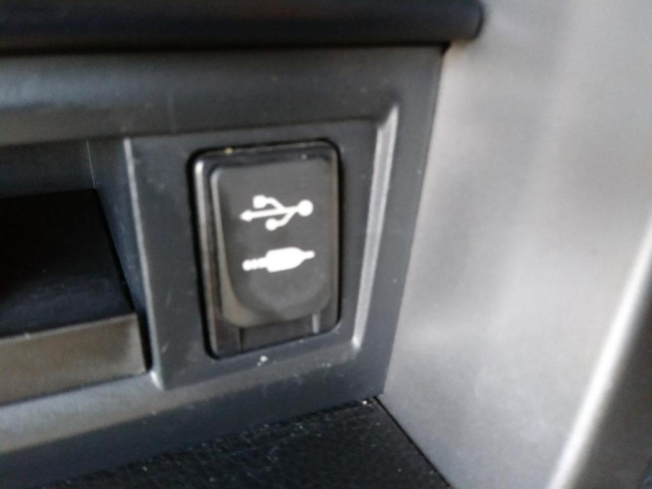 657721
