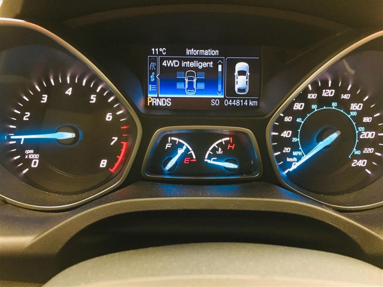 657723