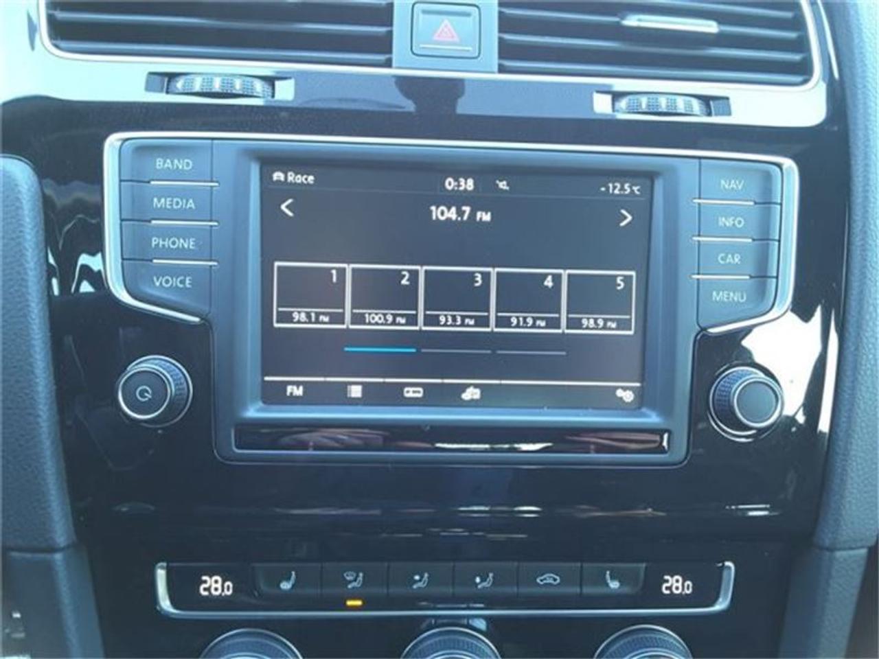 657725.11538562