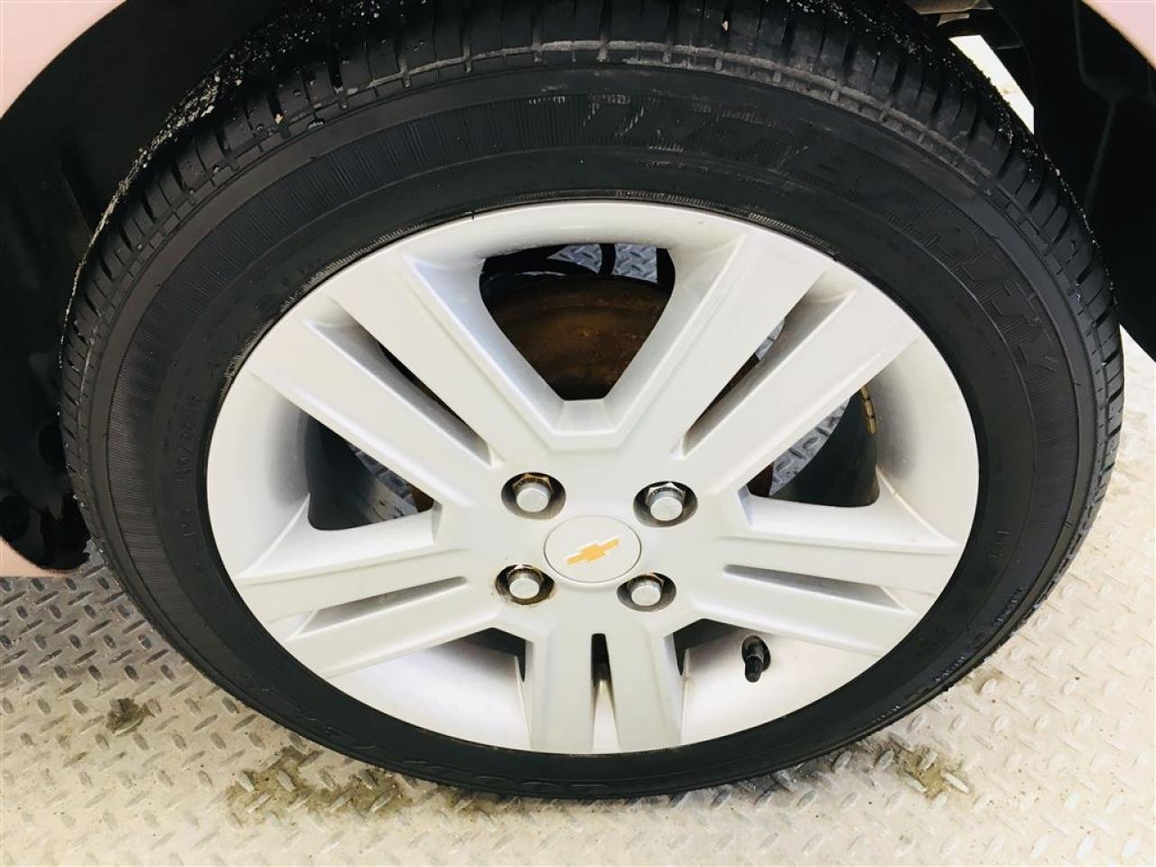657727