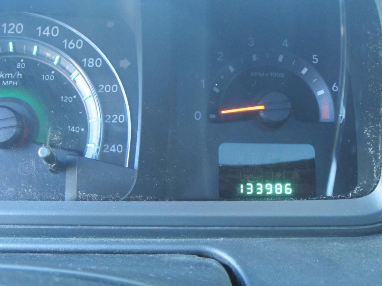 657728