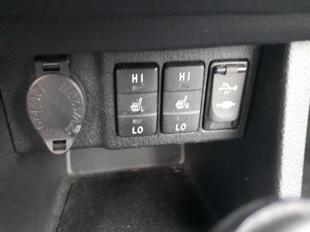 657734