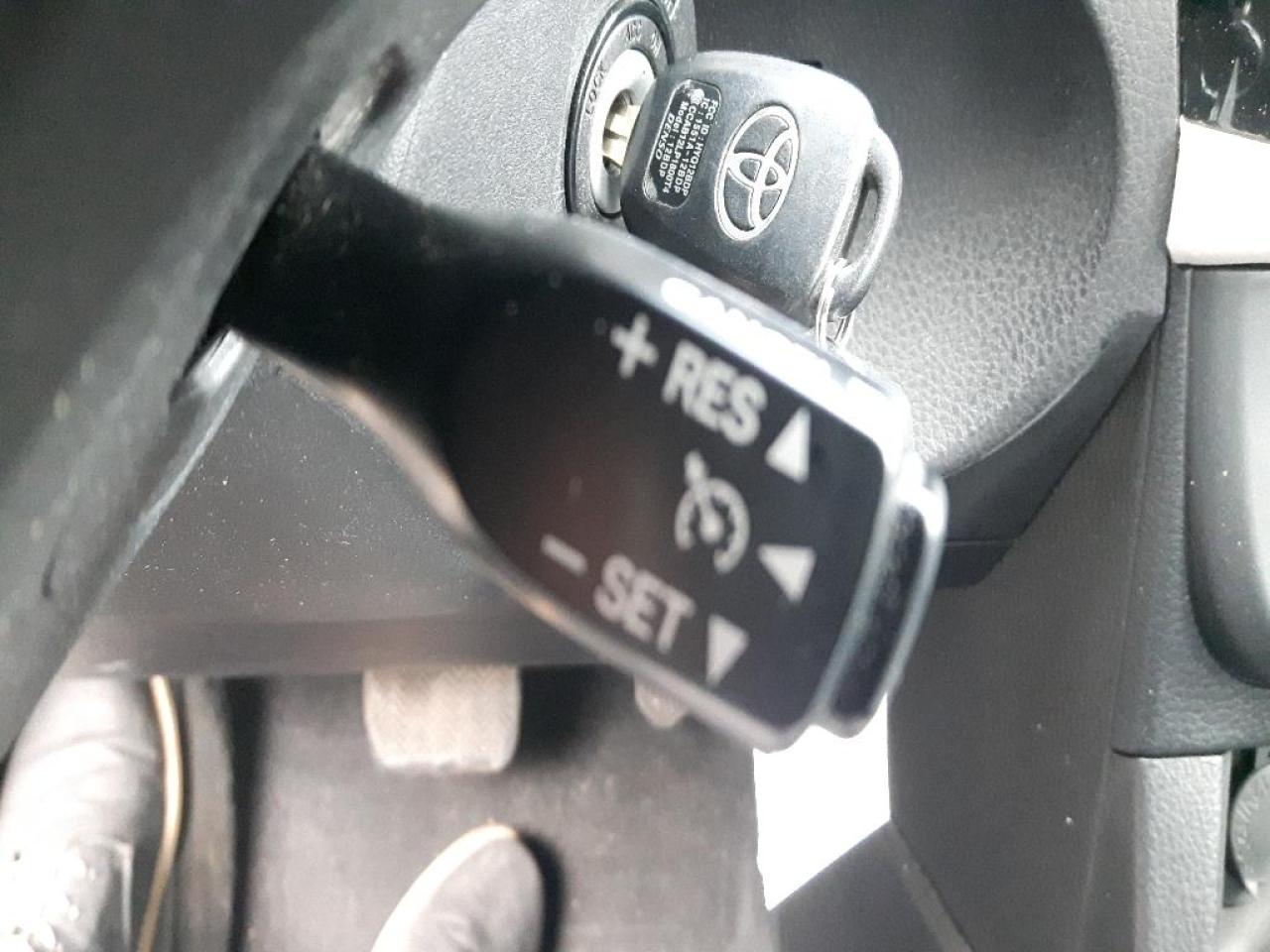 657734