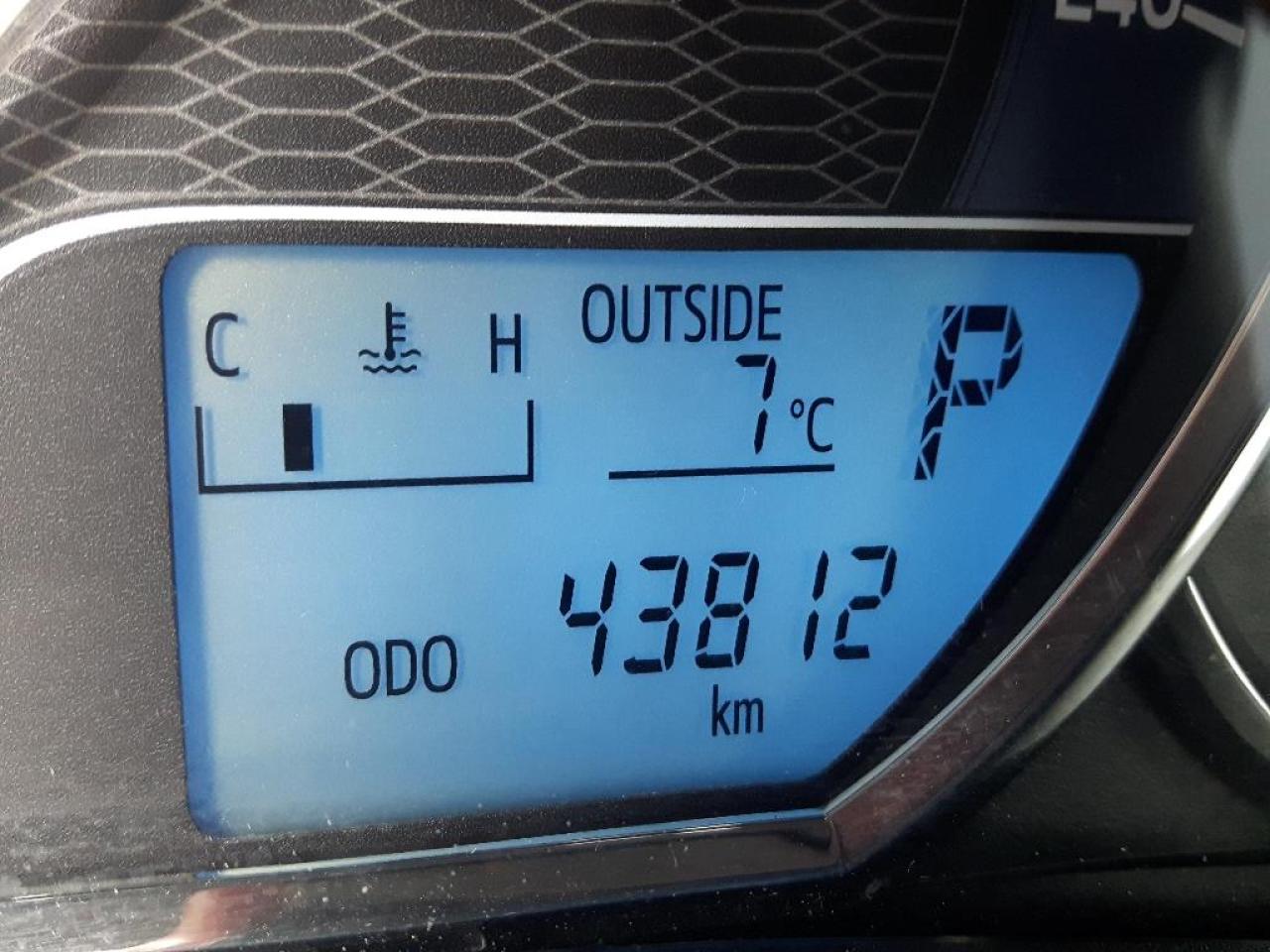 657734