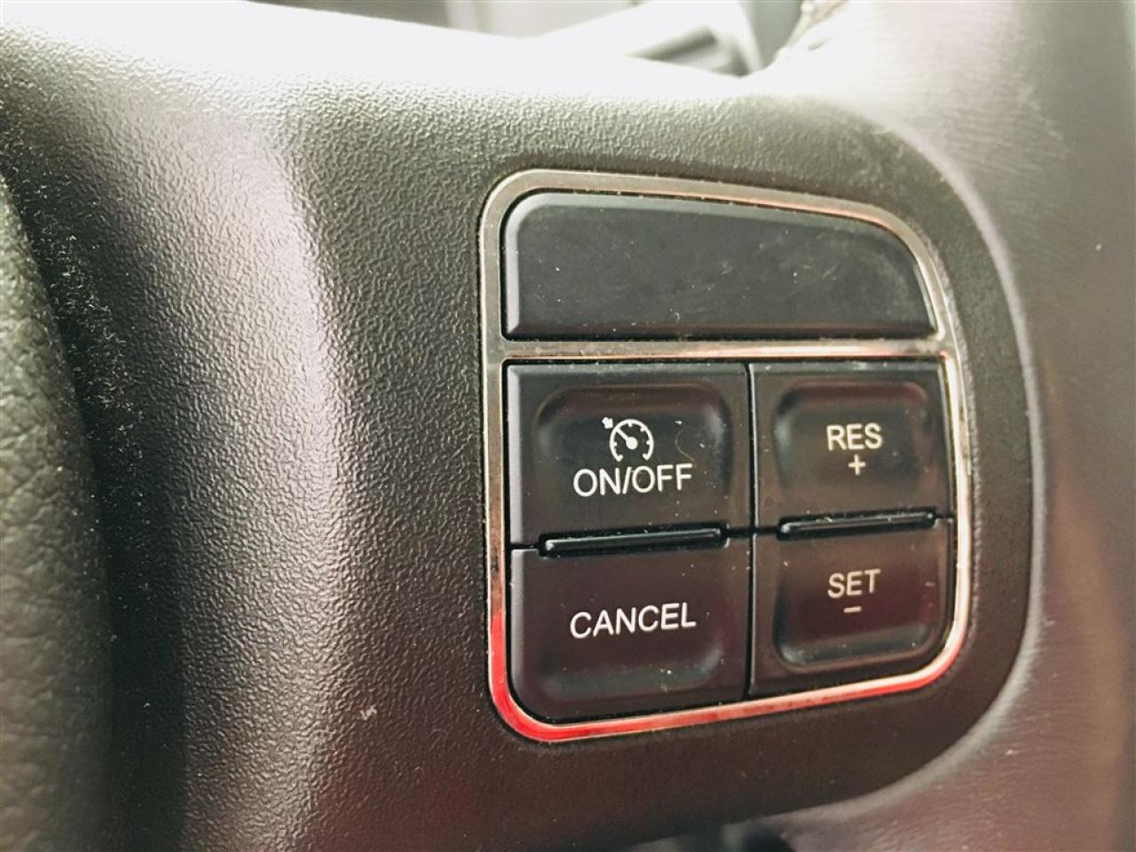 657739