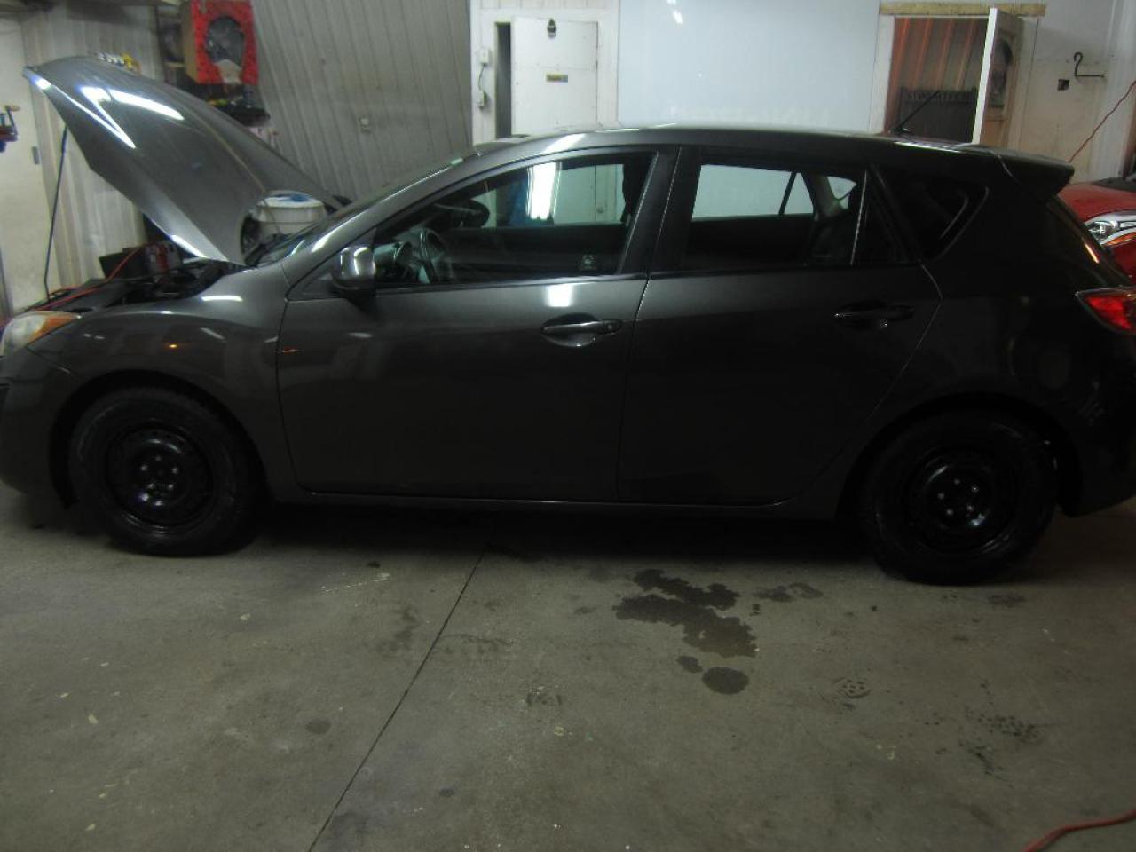 Used 2011 Mazda 3 GX for sale in Longueuil, QC