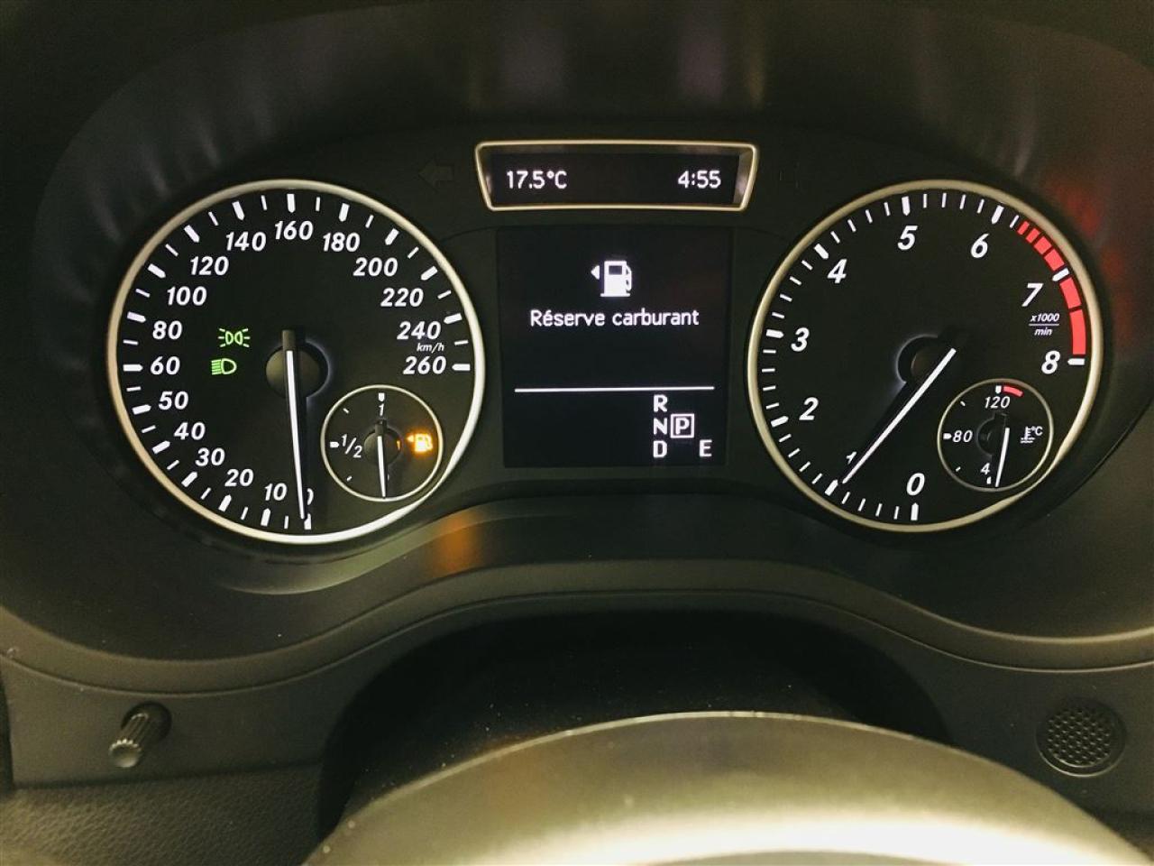 657758