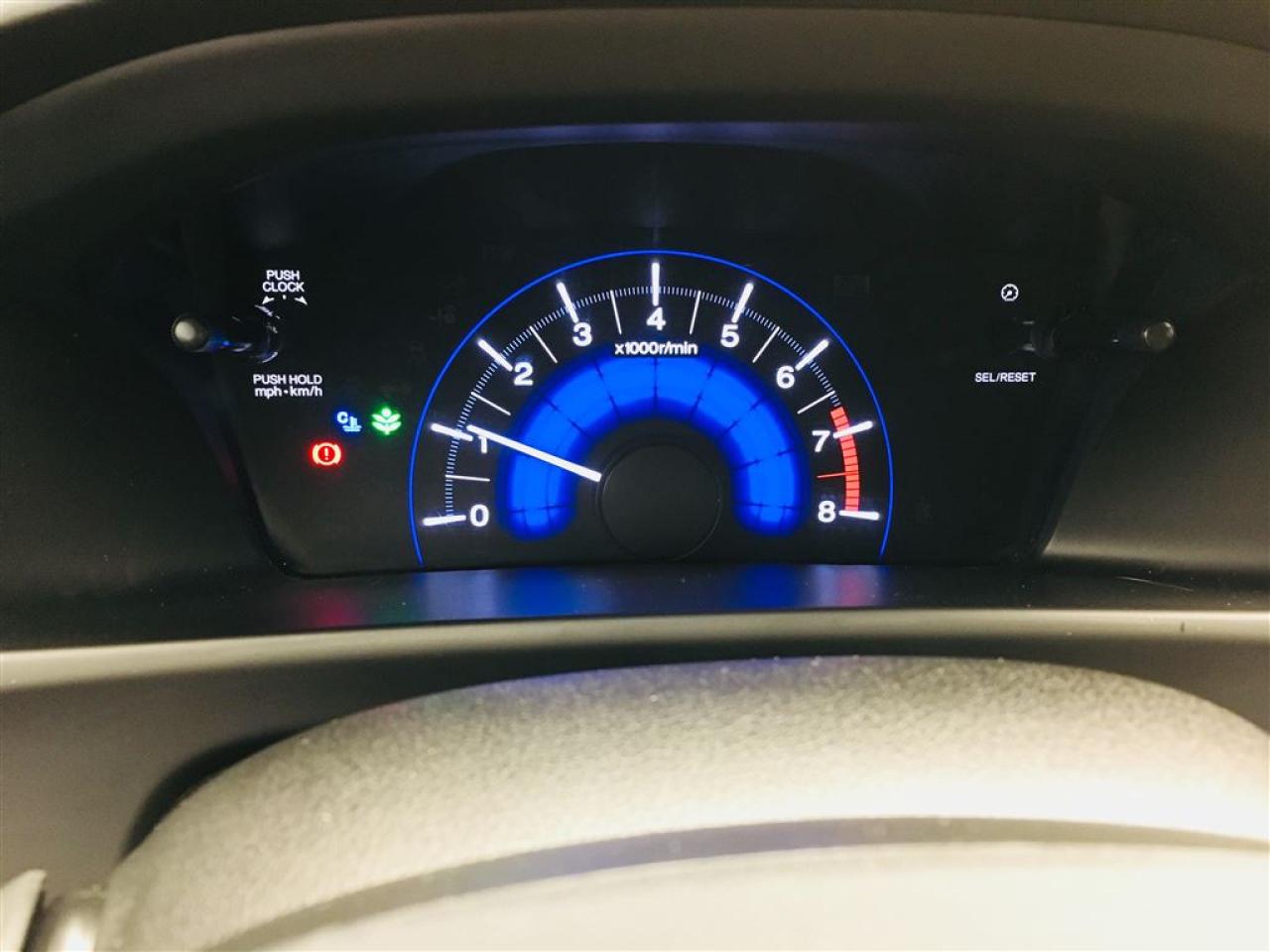 657763