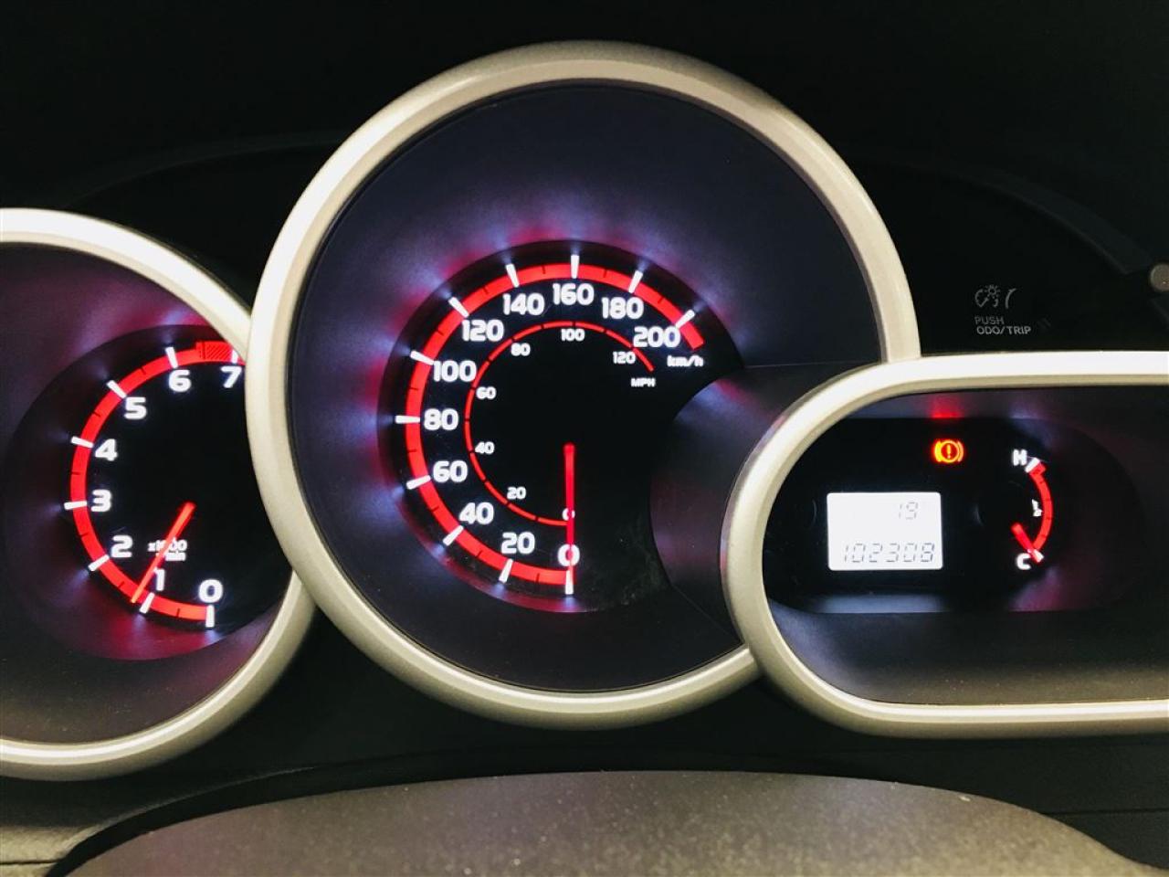 657776