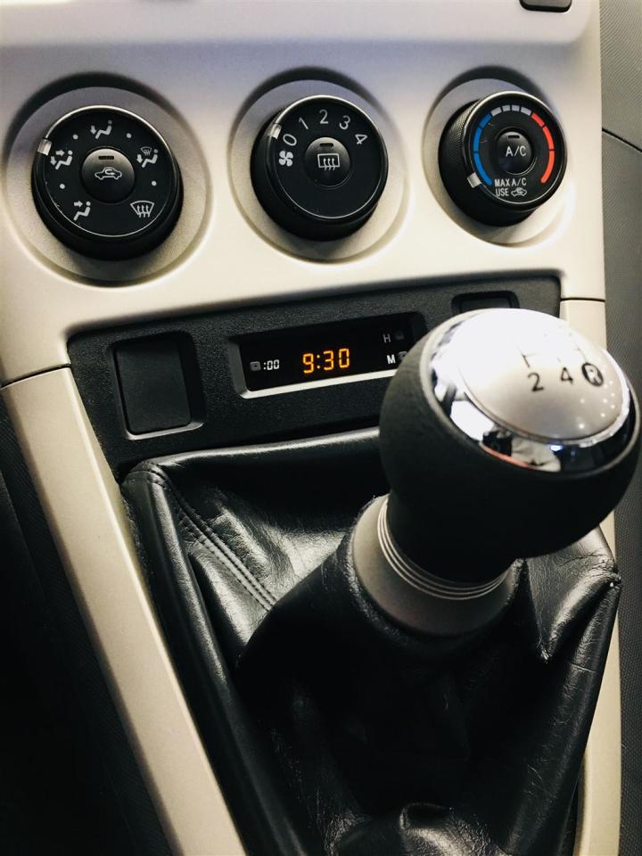 657776