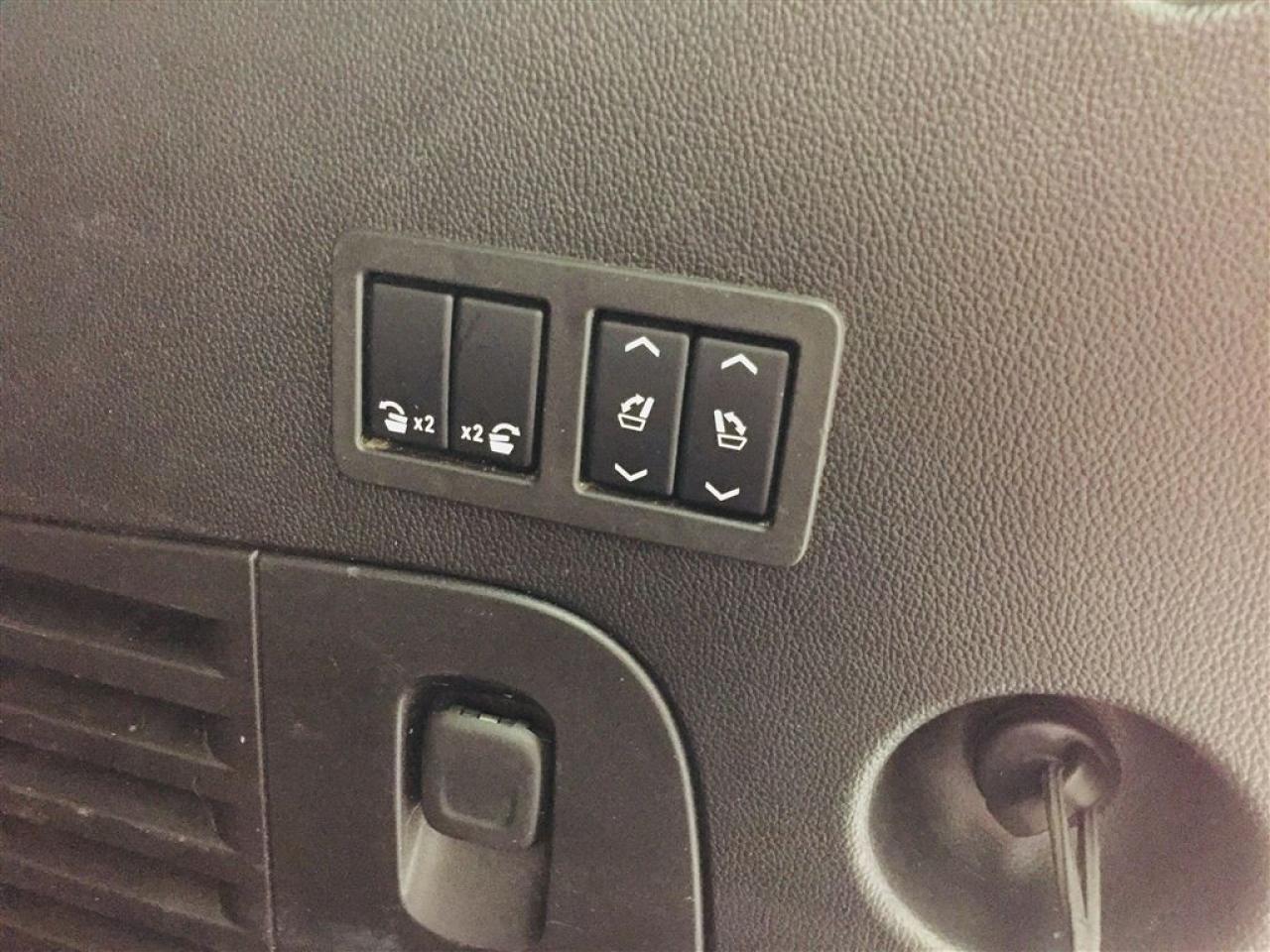657805